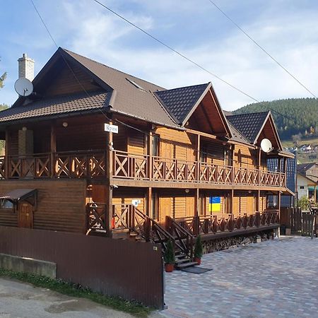 Отель Крым Яремча Экстерьер фото